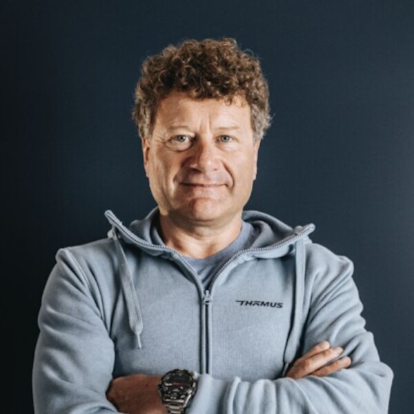 Matthias Kueng 1080x1080